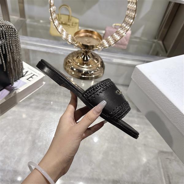 20251128184321918 250